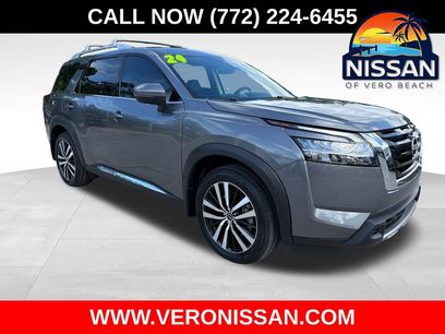Used 2024 Nissan Pathfinder Platinum w/ Cargo Package