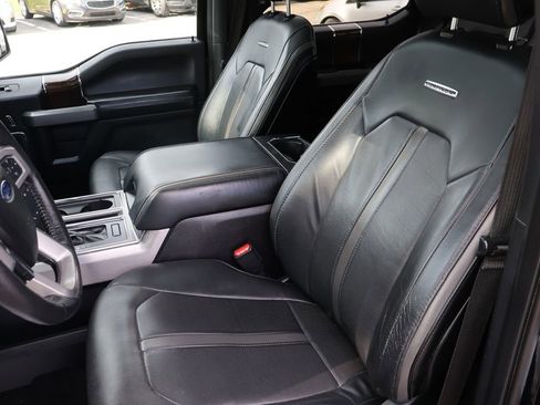 Used 2016 Ford F150 Platinum w/ Equipment Group 701A Luxury AWD/4WD image 24