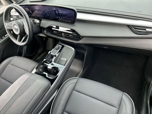 Used 2025 Buick Enclave Preferred w/ Power Package image 29