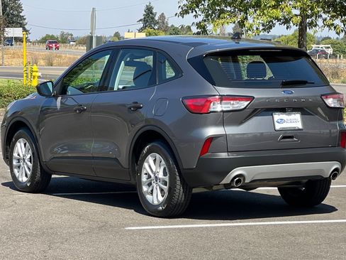 Used 2022 Ford Escape S image 6