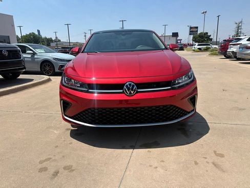 Used 2026 Volkswagen Jetta SEL FWD image 2