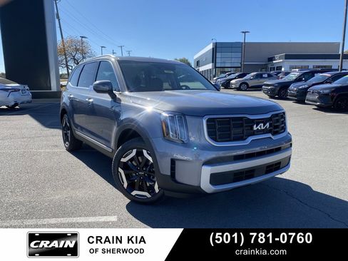 New 2025 Kia Telluride S image 1