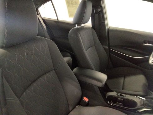 Used 2024 Toyota Corolla SE image 37