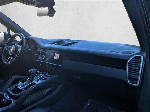 Used 2019 Porsche Cayenne image 21