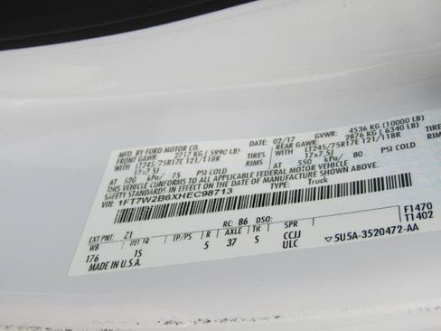 Used 2017 Ford F250 XL w/ Power Equipment Group AWD/4WD image 19