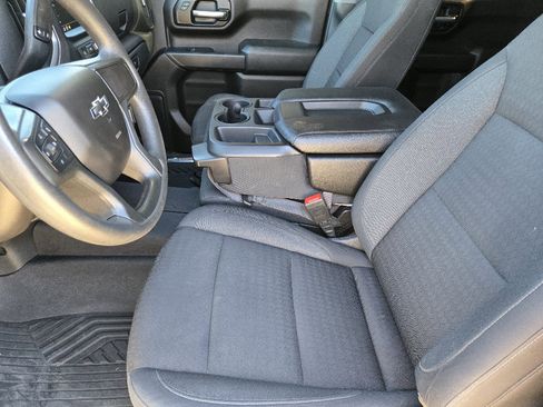 Used 2022 Chevrolet Silverado 1500 Custom Trail Boss w/ LPO, Dark Essentials Package image 18