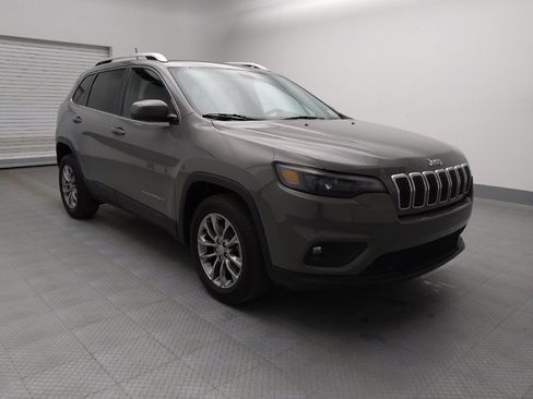 Used 2020 Jeep Cherokee Latitude Plus w/ Comfort/Convenience Group image 13