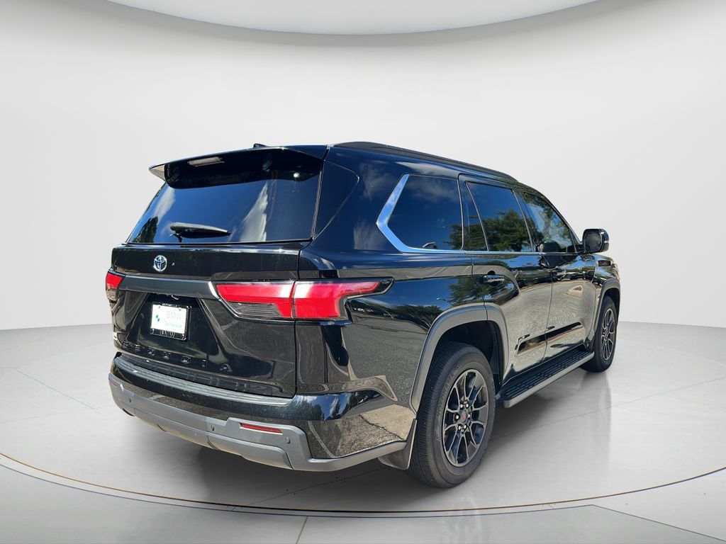 Used 2023 Toyota Sequoia SR5 w/ SR5 Premium Package AWD/4WD image 6