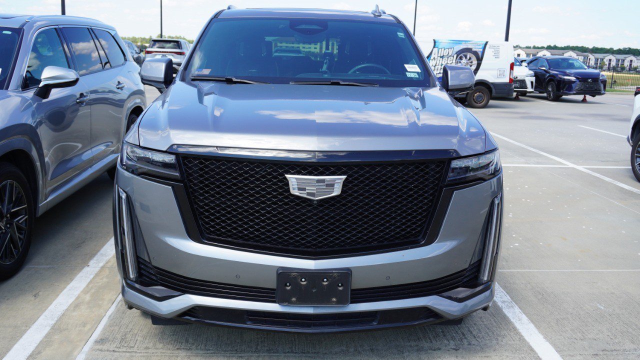 Used 2022 Cadillac Escalade Sport Platinum w/ LPO, ONYX Package RWD image 2