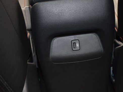 New 2025 Nissan Sentra SR w/ SR Premium Package image 23