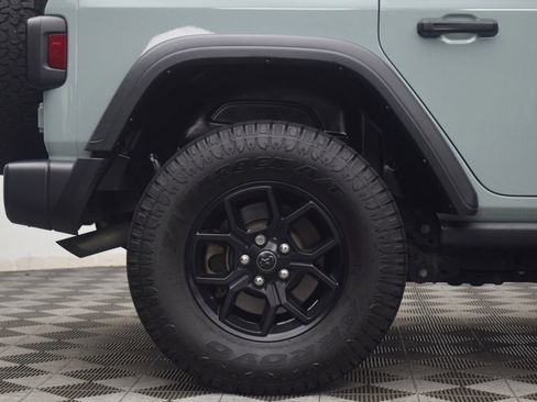 Used 2024 Jeep Wrangler Unlimited Sport AWD/4WD image 33