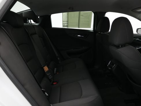 Used 2023 Chevrolet Malibu LT FWD image 32