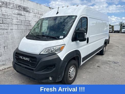 Used 2024 RAM ProMaster 2500 w/ Convenience Group FWD image 1