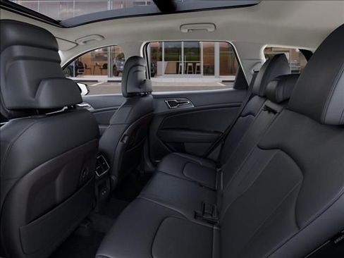 New 2026 Kia Sportage EX w/ EX Panorama Roof Package image 18