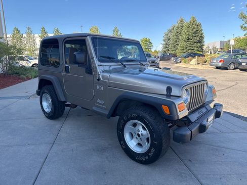 Used 2005 Jeep Wrangler X w/ Tire & Wheel Group (Ecco) AWD/4WD image 4
