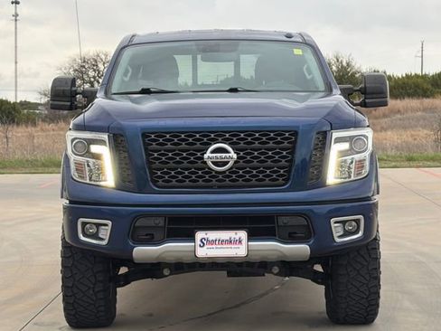 Used 2017 Nissan Titan PRO-4X w/ Pro-4x Convenience Package image 2