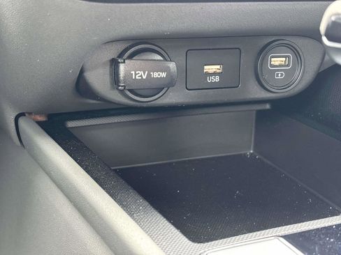 Used 2022 Hyundai Elantra SEL image 23