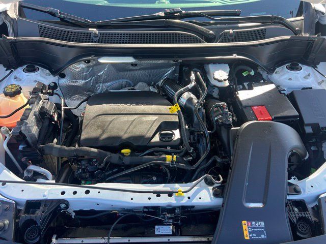 Used 2024 Chevrolet Trax LS FWD image 33