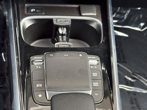 Used 2023 Mercedes-Benz GLB 250 4MATIC image 22