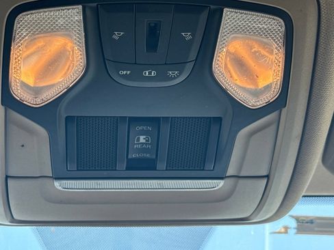 Certified 2020 RAM 2500 Tradesman AWD/4WD image 19