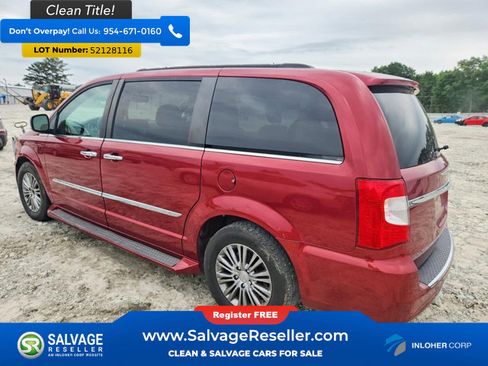 Used 2014 Chrysler Town & Country Touring-L w/ Driver Convenience Group FWD image 3