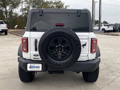 Used 2022 Ford Bronco Wildtrak image 4