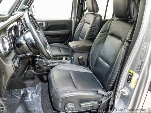 Used 2021 Jeep Wrangler Unlimited Sahara w/ Dual Top Group image 9