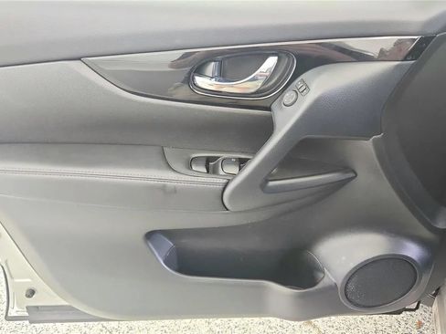 Used 2022 Nissan Rogue Sport SL AWD/4WD image 33