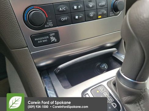 Used 2013 INFINITI G37 x w/ Premium Pkg image 32