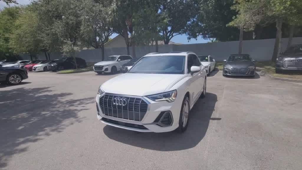 Certified 2024 Audi Q3 2.0T Premium AWD/4WD image 3