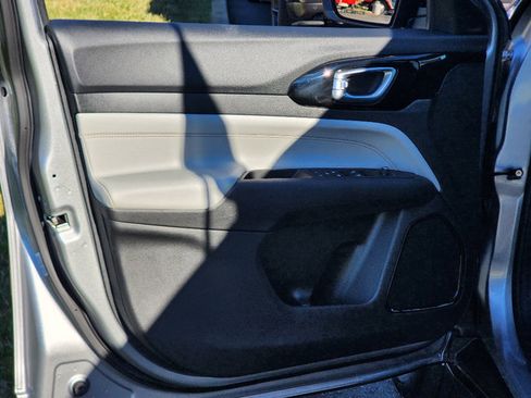 Certified 2022 Jeep Compass Limited image 29