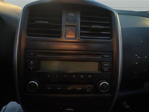 Used 2015 Nissan Versa Note S image 11