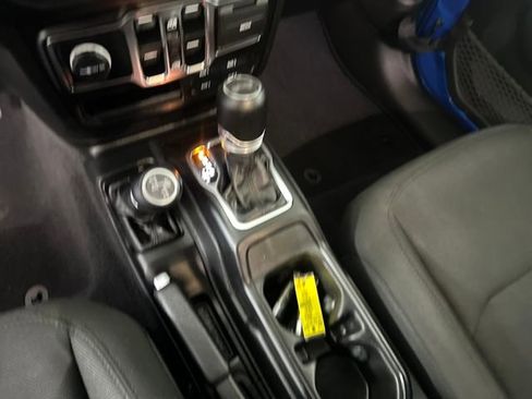 Used 2023 Jeep Wrangler Unlimited w/ Cold Weather Group image 20