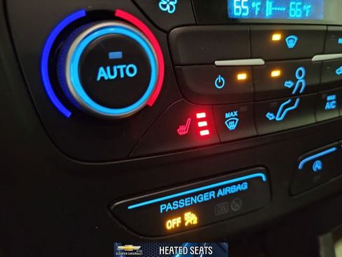 Used 2019 Ford Escape SE image 6