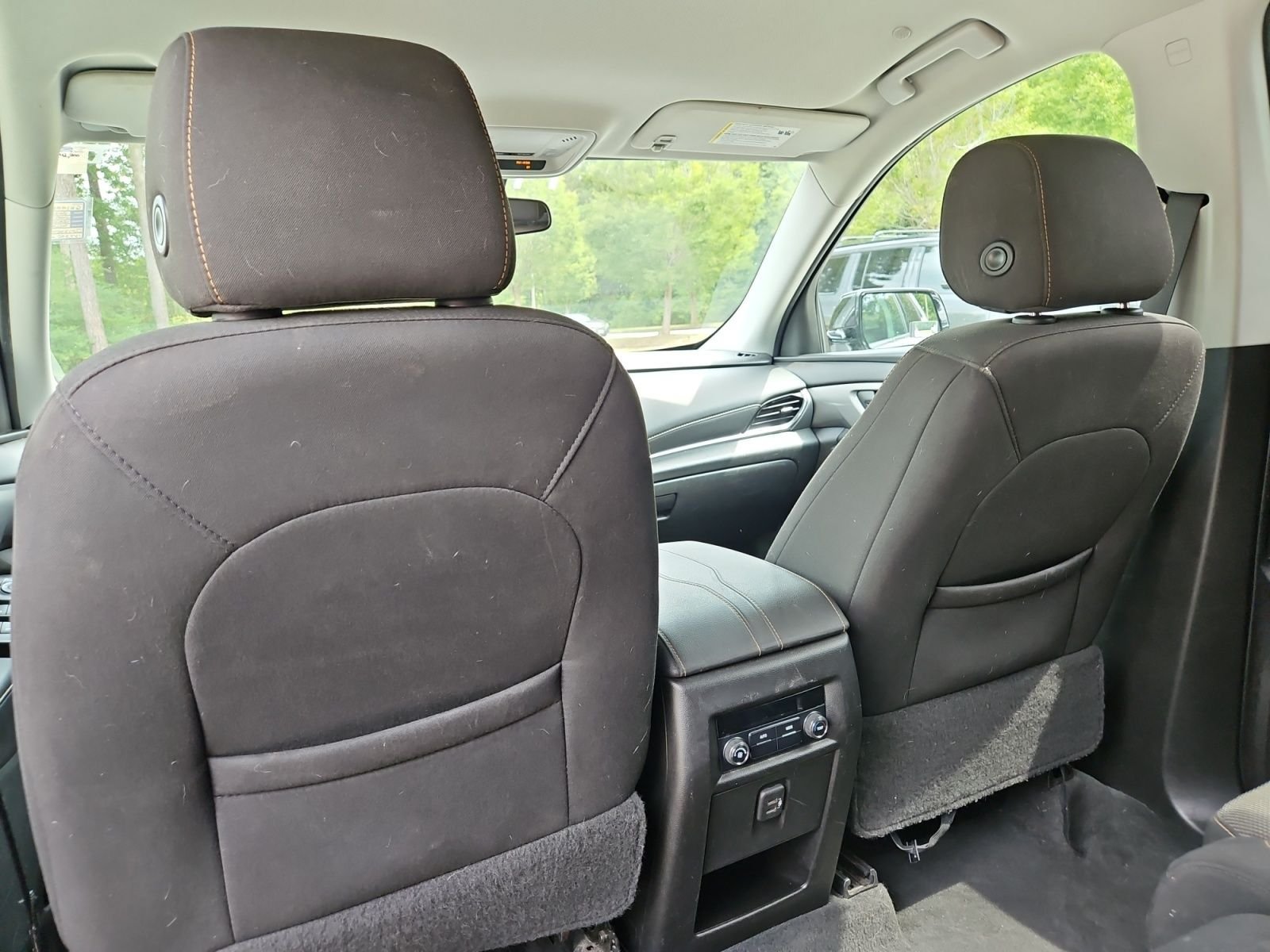 Used 2020 Chevrolet Traverse LS FWD image 18
