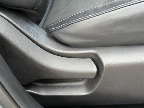 Used 2022 Mitsubishi Outlander SE image 31