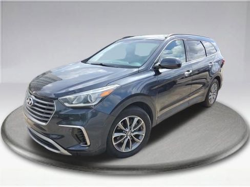 Used 2017 Hyundai Santa Fe SE FWD image 10