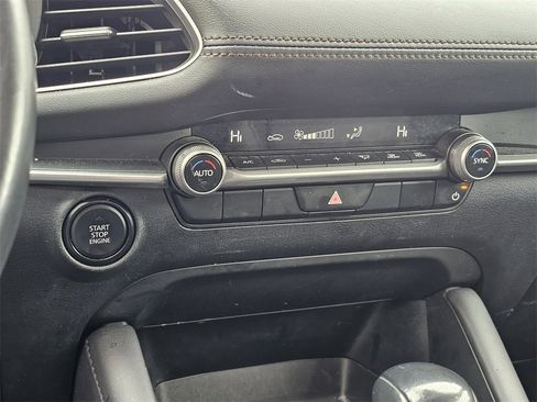 Used 2024 MAZDA MAZDA3 s image 18