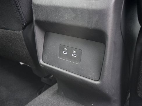 Used 2026 Nissan Rogue SV w/ Cold Weather Package AWD/4WD image 39
