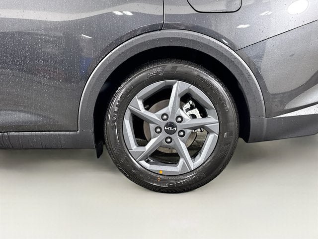 New 2026 Kia K4 FWD image 10