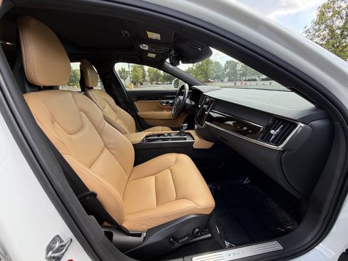 Used 2017 Volvo S90 T5 Momentum w/ Convenience Package FWD image 14