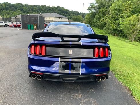 Used 2016 Ford Mustang Shelby GT350 w/ Technology Package RWD image 10