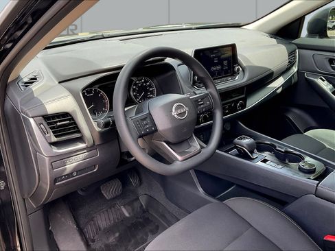 Certified 2025 Nissan Rogue S AWD/4WD image 18