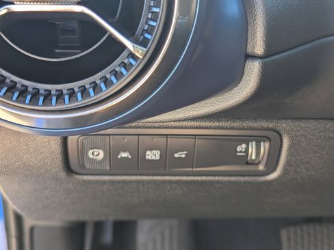 Used 2025 Chevrolet Equinox EV LT w/ Convenience Package image 15