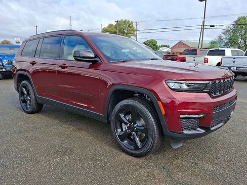 New 2025 Jeep Grand Cherokee L Limited w/ Luxury Tech Group II AWD/4WD image 1