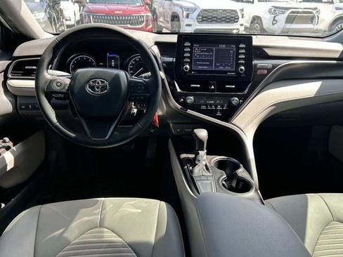 Used 2023 Toyota Camry SE FWD image 14