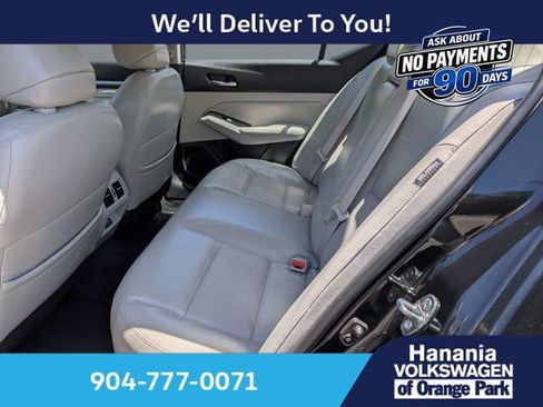Used 2022 Nissan Altima 2.5 SL FWD image 14