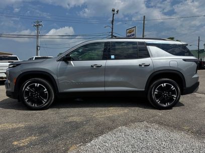New 2027 Chevrolet Traverse LT w/ Sun and Wheel Package