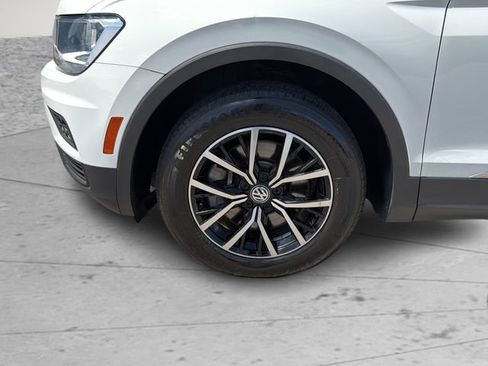 Used 2021 Volkswagen Tiguan SE w/ Panoramic Sunroof Package AWD/4WD image 32