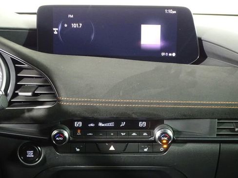 Used 2024 MAZDA MAZDA3 s image 26